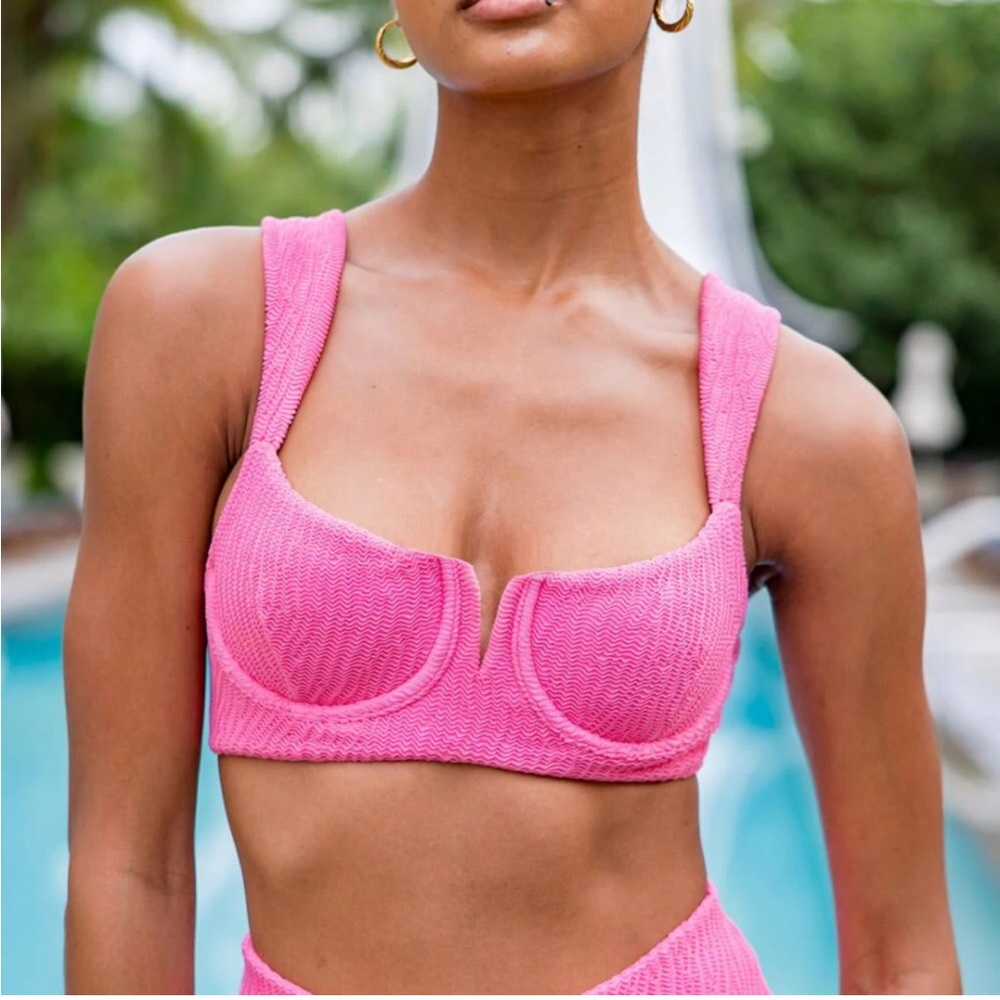 Kenny Flowers The Caicos Pink V Underwire Bikini Top Women's NWT